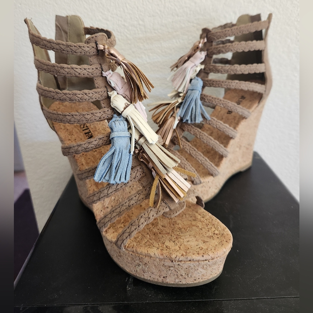 Taupe wedge size 8